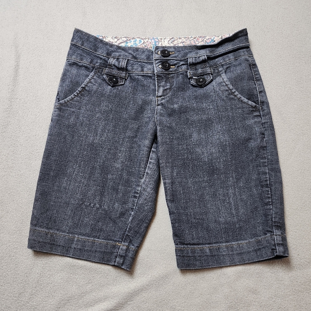 Kismet Jean Bermuda shorts Women's Dark Wash Denim Shorts Sz 8 - Picture 2 of 11